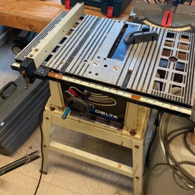 Delta Shopmaster 10" Table Saw TS200LS