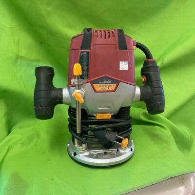 Chicago Electric 1.5 HP Plunge Router